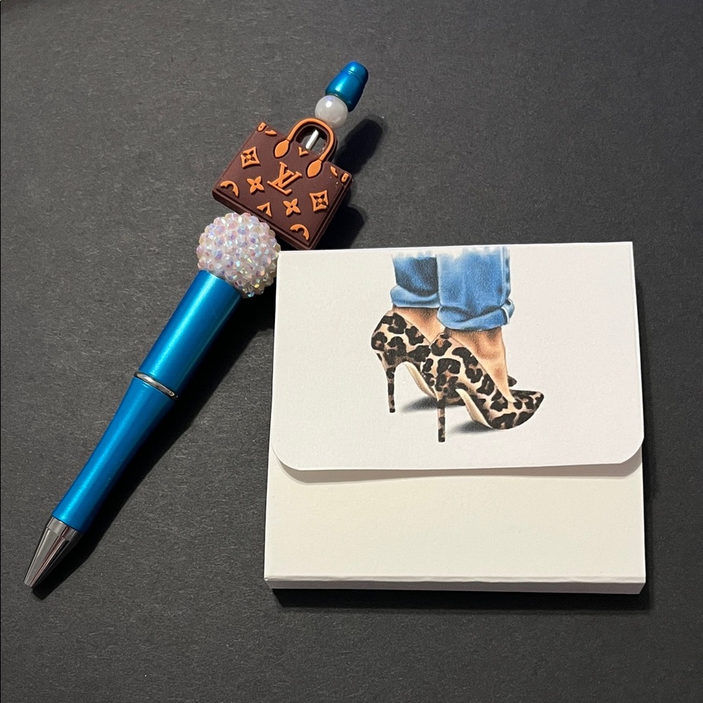 Fashionista Notepad/Pen set. $10.00